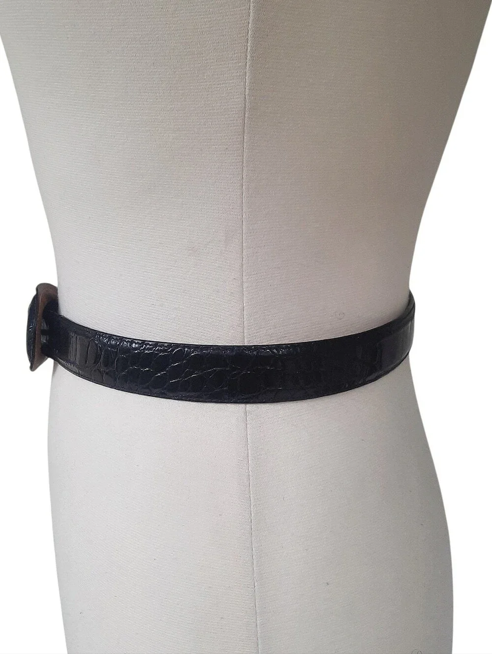 WCM X SAKS FIFTH AVENUE Black Genuine Alligator Belt w/Oval Covered Buckle Sz M